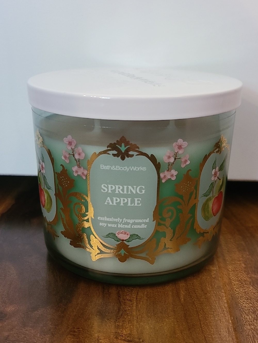 SPRING APPLE 3 Wick Candle Bath And Body Works